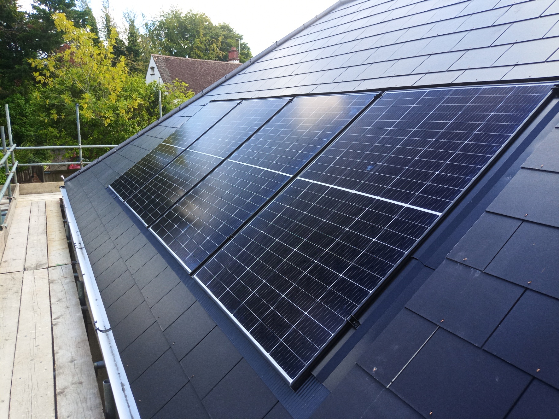 9x Trina Solar Vertex S 430W paired with SolarEdge battery. — solar PV installation in Croydon by Solid Electrical